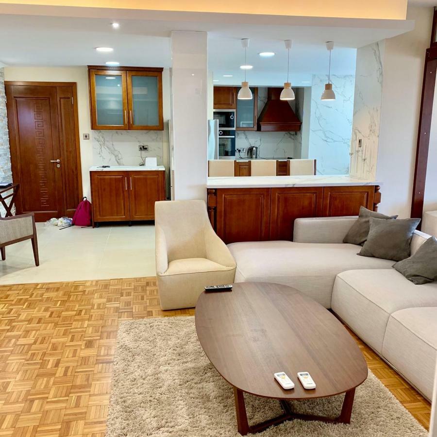 דירה Modern 2 Bed Large